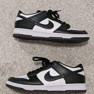 Nike Dunk Low 'Panda' Sz 9.5